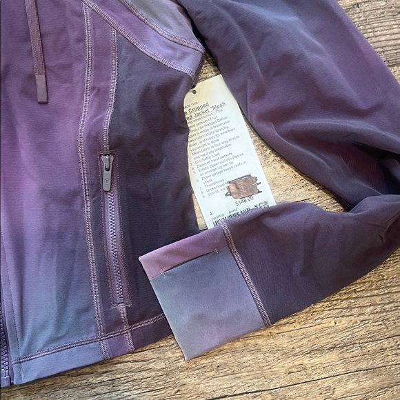 Lululemon define cropped hooded jacket *mesh - Picture 5 of 8